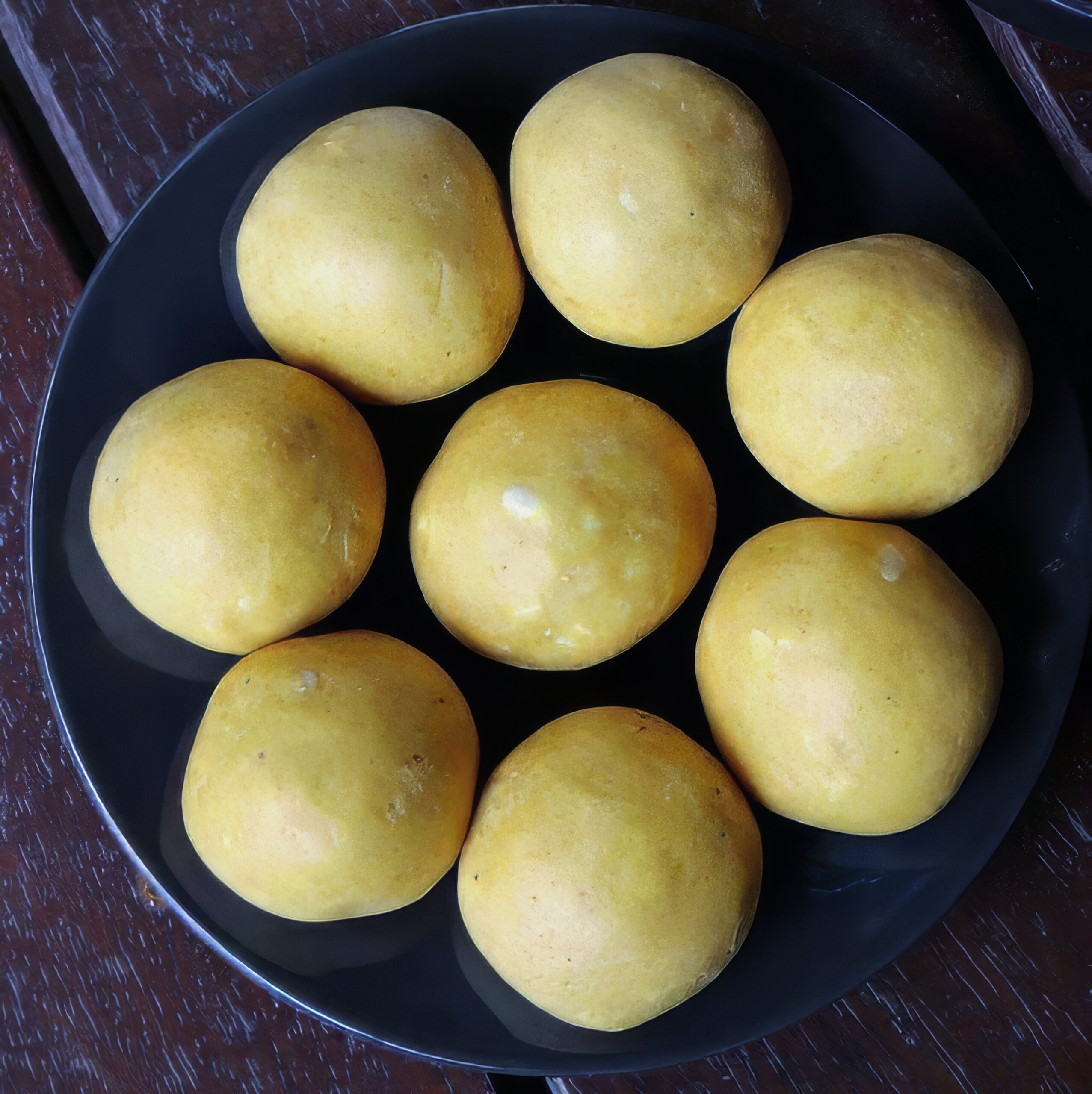 Besan (chickpea) ladoo